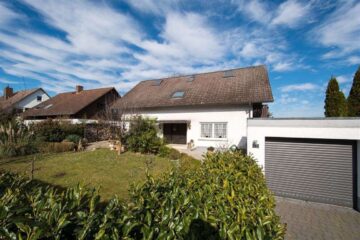 Freistehendes Zweifamilienhaus mit ELW und großem Südgarten in Bestlage von Frankfurt-Kalbach, 60437 Frankfurt, Haus